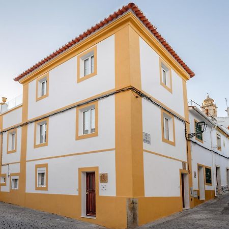 Azinheira Suites Townhouse - Alojamento Turistico (Adults Only) Elvas Eksteriør billede